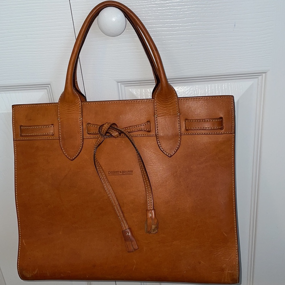 Dooney & Bourke bag